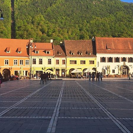 4 Rooms Piata Sfatului Braşov Eksteriør bilde