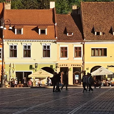 4 Rooms Piata Sfatului Braşov Eksteriør bilde