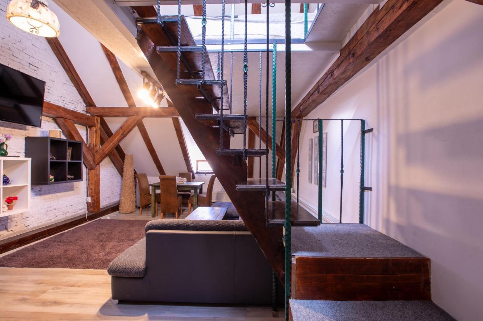 4 Rooms Piata Sfatului Braşov Eksteriør bilde