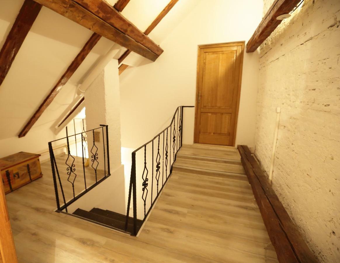 4 Rooms Piata Sfatului Braşov Eksteriør bilde