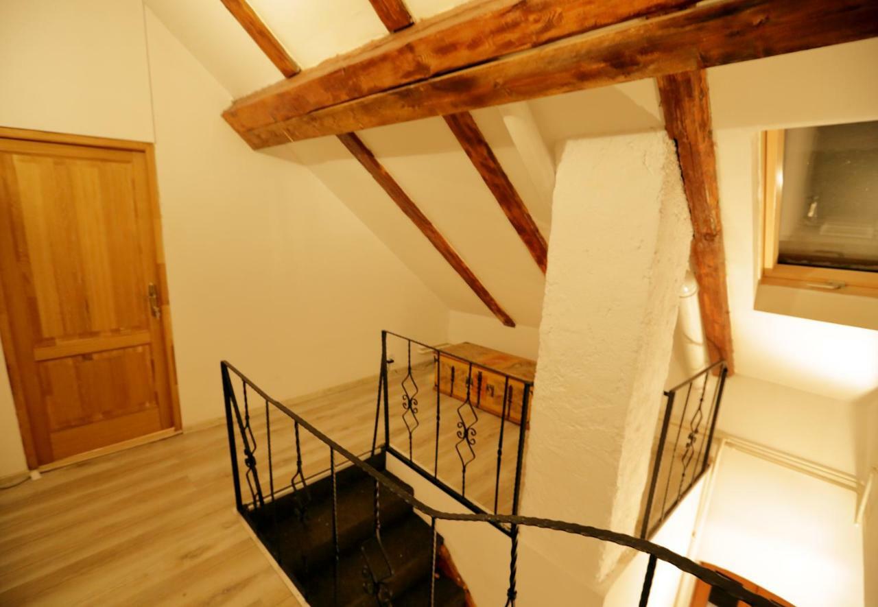 4 Rooms Piata Sfatului Braşov Eksteriør bilde